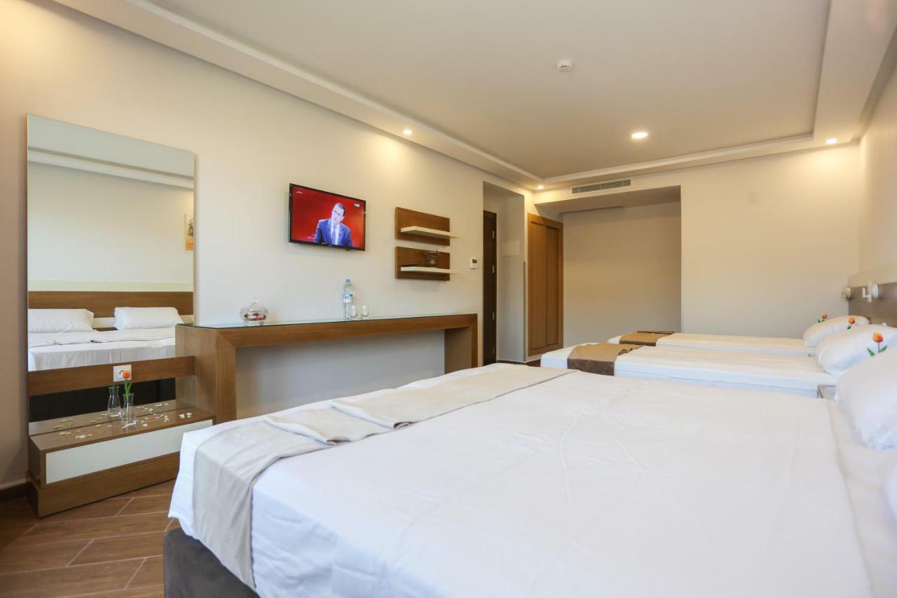 Hotel Makarim เทโทอัน ภายนอก รูปภาพ